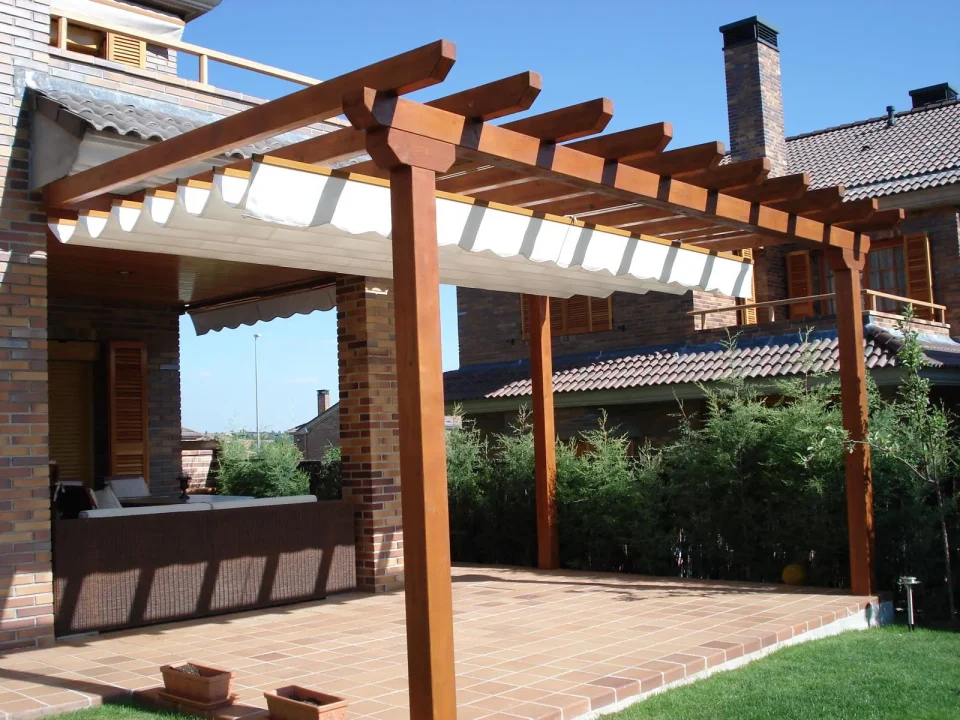 Toldo-chalet-porche_GARDISBEL