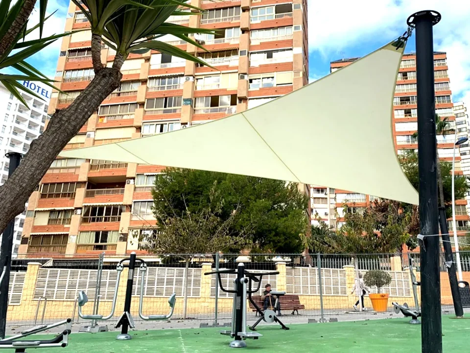Vela-tensada-parque-10_GARDISBEL
